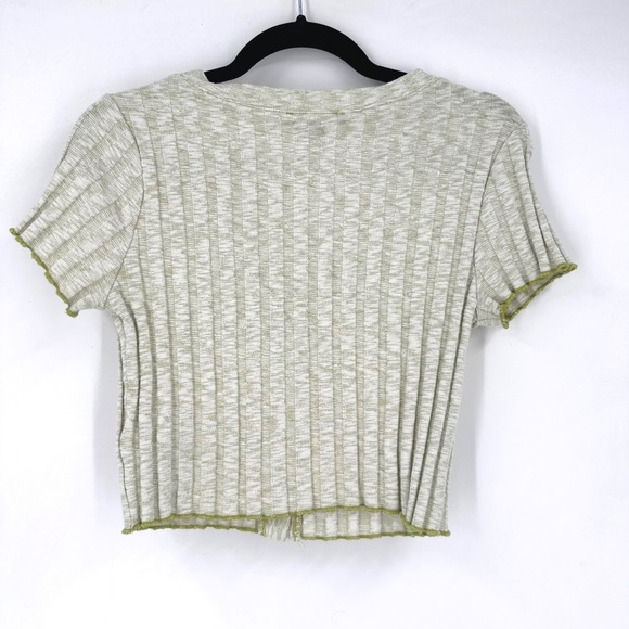 Forever 21 Y2K Ribbed Button Front Crop Baby Tee Top Green White Size L Lettuce - Picture 3 of 9